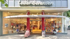 Leder Berensen in Köln bietet moderne Reisekoffer Taschen und Businessbags umfangreiche Beratung vor Ort in Breite Straße 48 oder online Lederwaren Köln Neumarkt-/Cäcilien-Viertel
