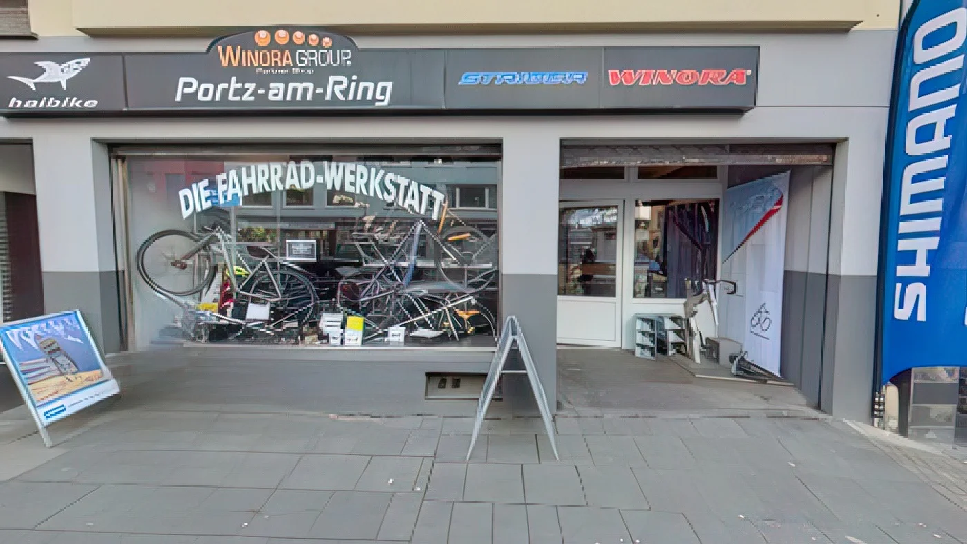 Portz-am-Ring Schaufenster Fahrräder Zubehör Markenlogos Winora halbike STORCK WINORA Gehwegschild SHIMANO-Fahne Fahrradwerkstatt Fahrrad Köln Rathenau-/Komponistenviertel